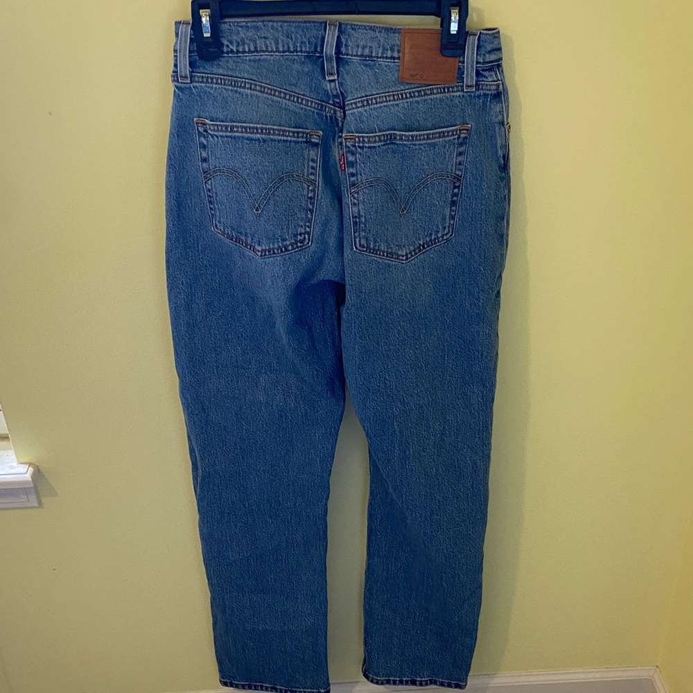 Levi's Women's Slim Straight Blue Jeans - Picture 6 of 6